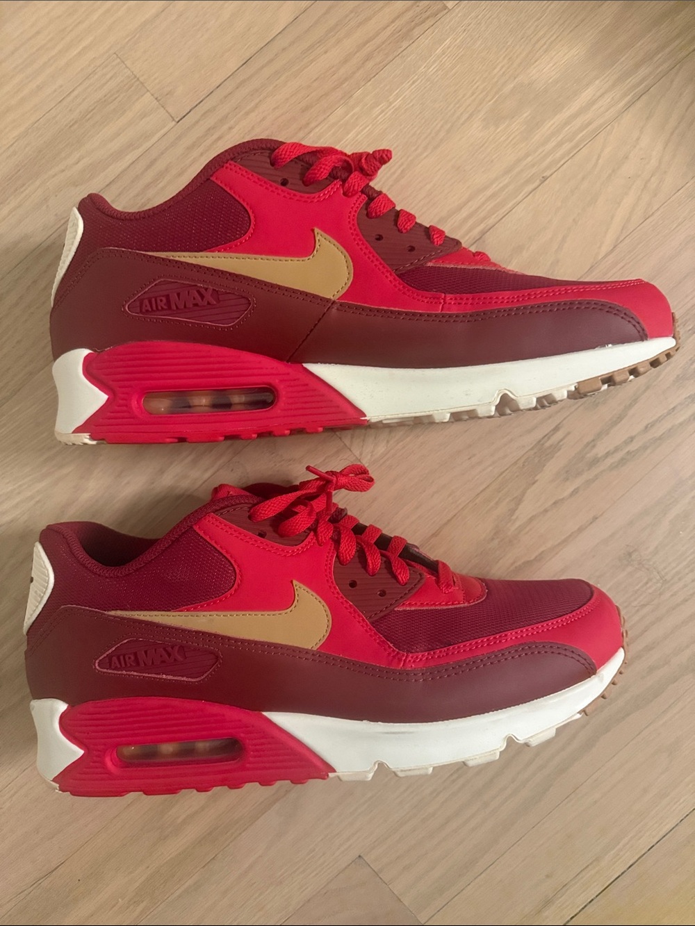Nike Mens Air Max 90 Red and Gold Sneakers size 12
